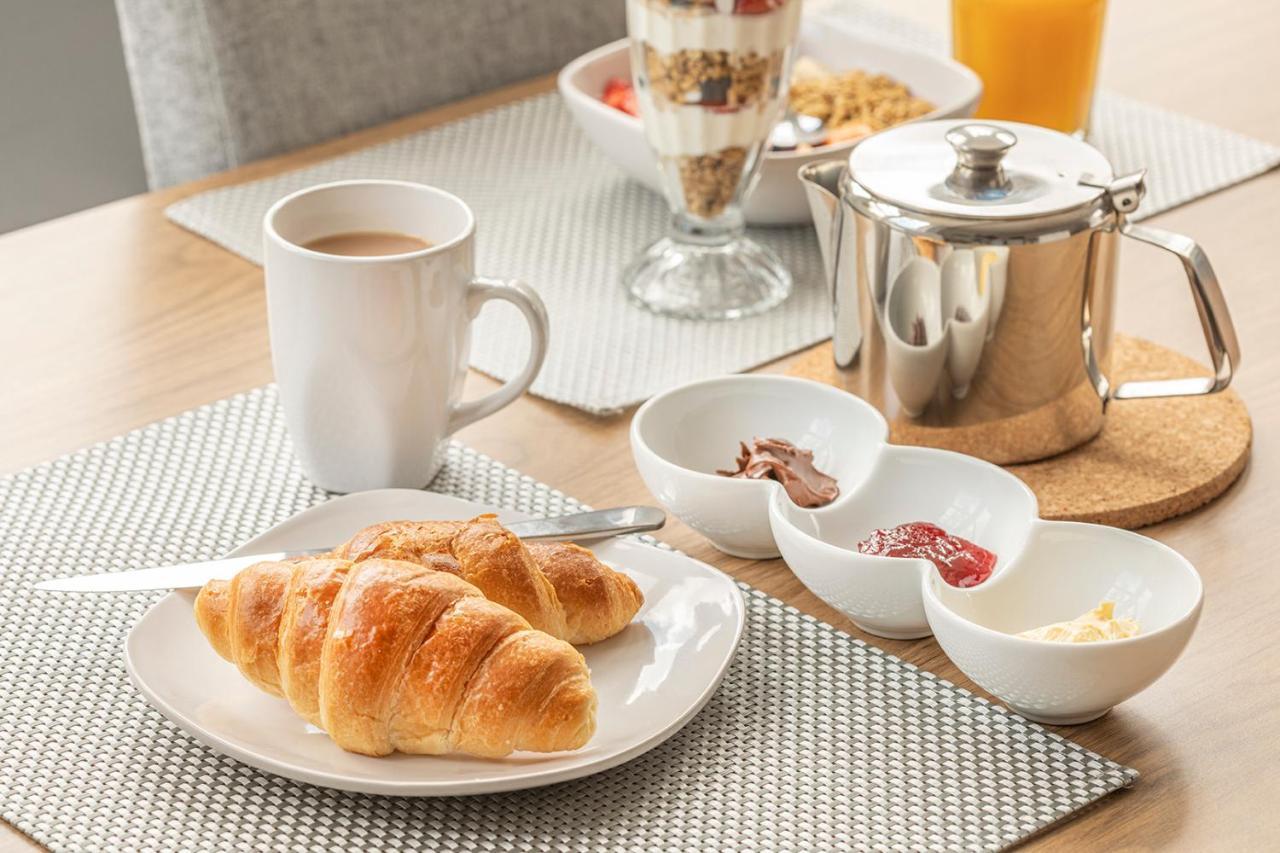 The Sleep-Inn Hare B&B Херн-Бей Экстерьер фото
