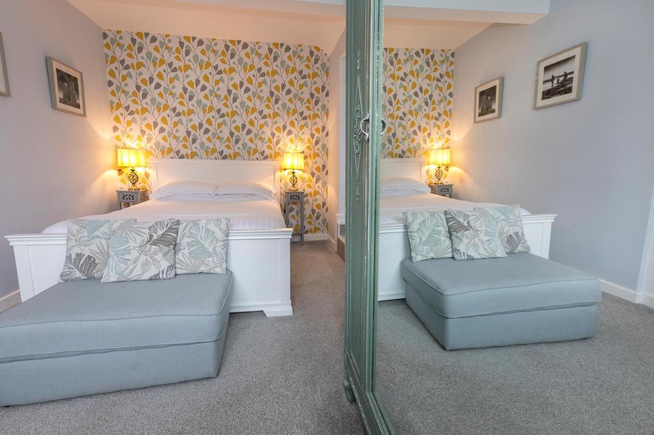 The Sleep-Inn Hare B&B Херн-Бей Экстерьер фото